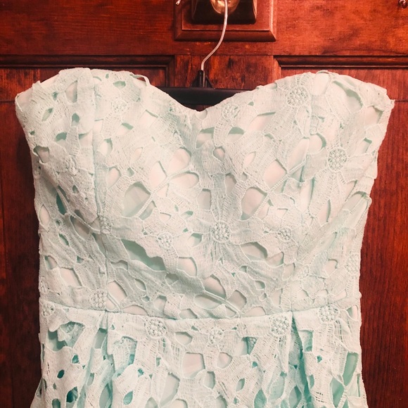 Alya S strapless lace dress, Francesca’s. AQUA - Picture 5 of 5